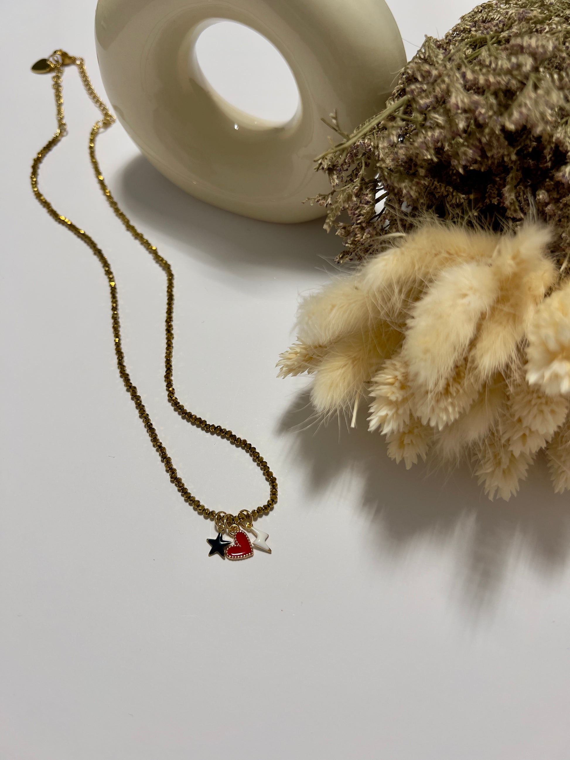 Exclusive beaded necklace